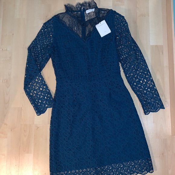 SANDRO Bartsie paneled scallop macramé lace dress - Picture 3 of 16